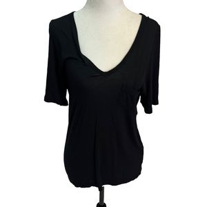 Aritzia Wilfred🖤LIBRE T-Shirt V-Neck Black XS